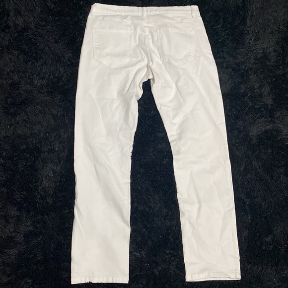 Amazon Essentials Men’s white jeans - Picture 3 of 5